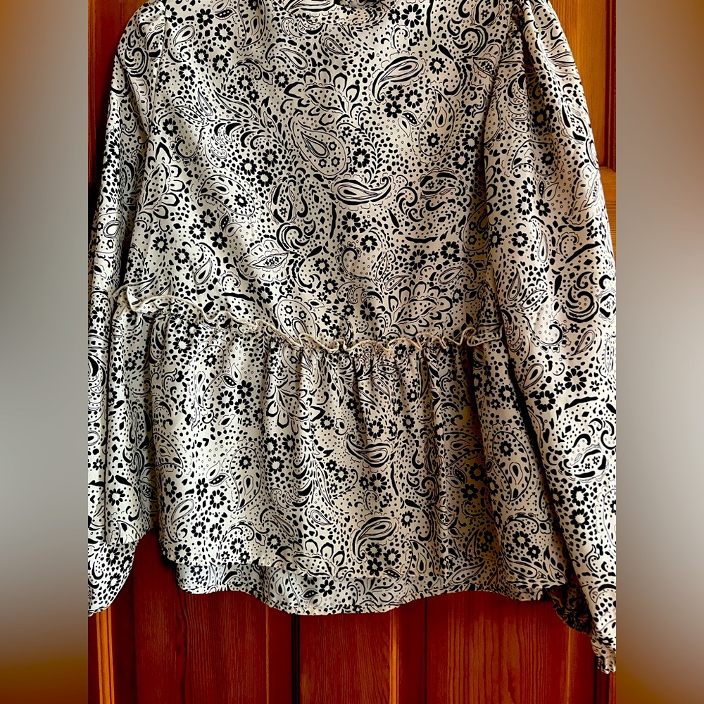 Woman’s blouse